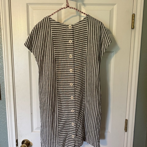 Madewell button back linen dress with pockets, size XS - Picture 3 of 7
